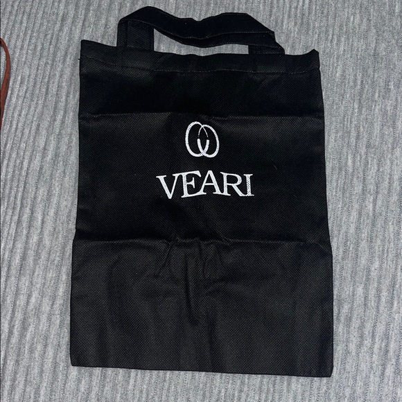 Veari genuine leather crossbody purse - Picture 4 of 4